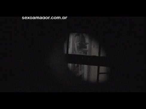 ❤️ Блонді таємно знімає на відео сусідський вуайерист, прихований за порожнистими цеглами Супер секс у нас uk.hentai-for.ru ❌❤